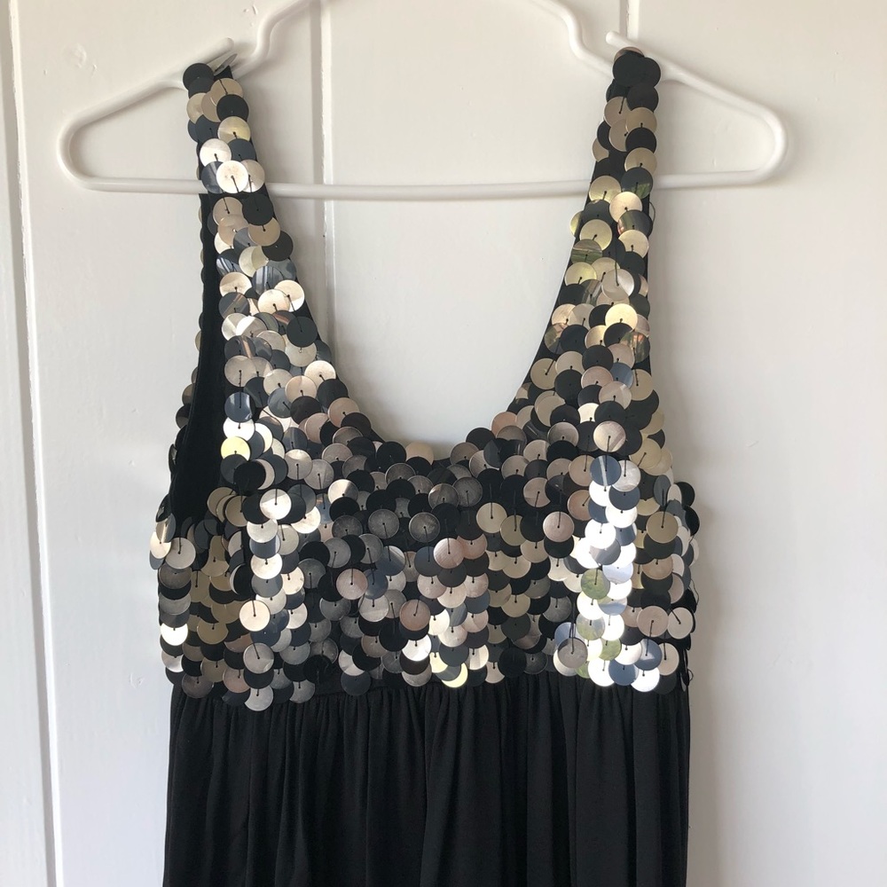 Dress - Picture 3 of 4
